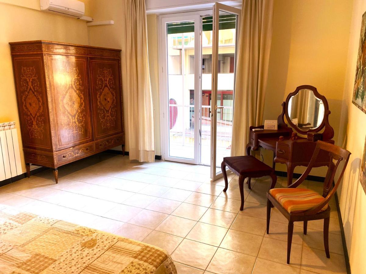 Ludovica Trilocale Centrale Con Posto Auto Sestri Levante Exterior foto